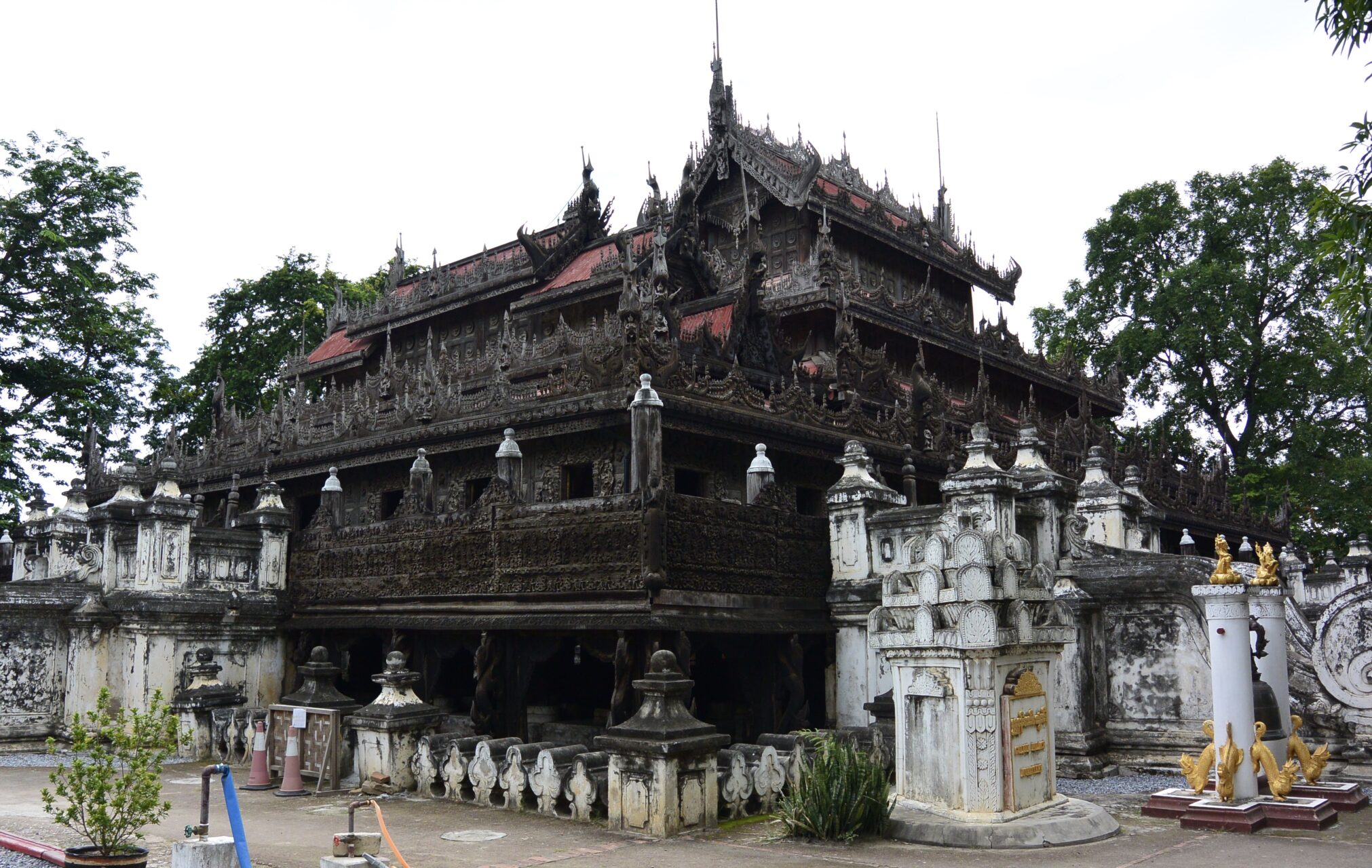 shwenandaw monastery mandalay myanmar