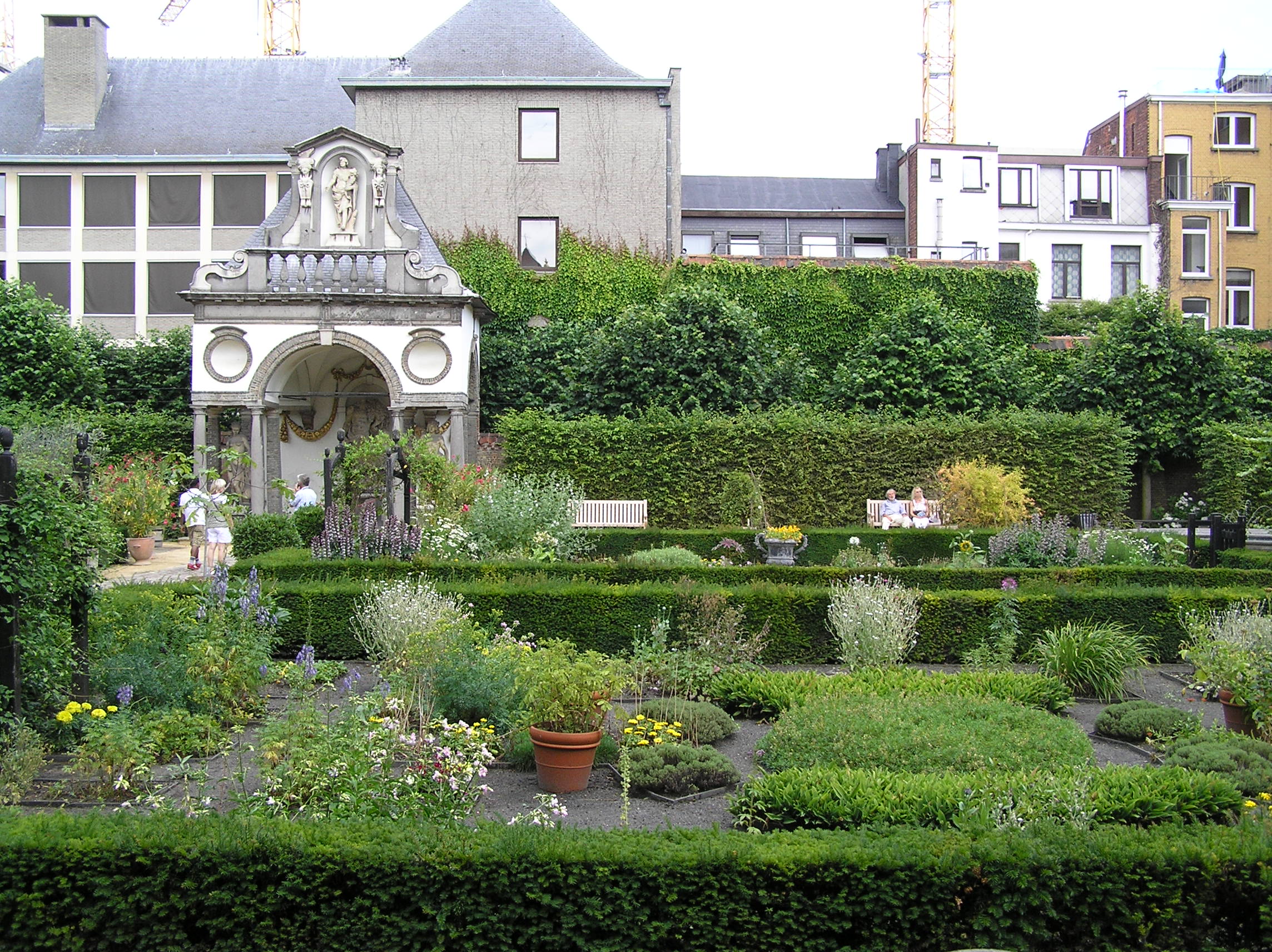 baroque garden rubenshuis antwerp belgium