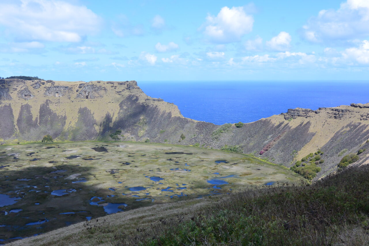 how to visit rano kau crater orongo village easter island chile