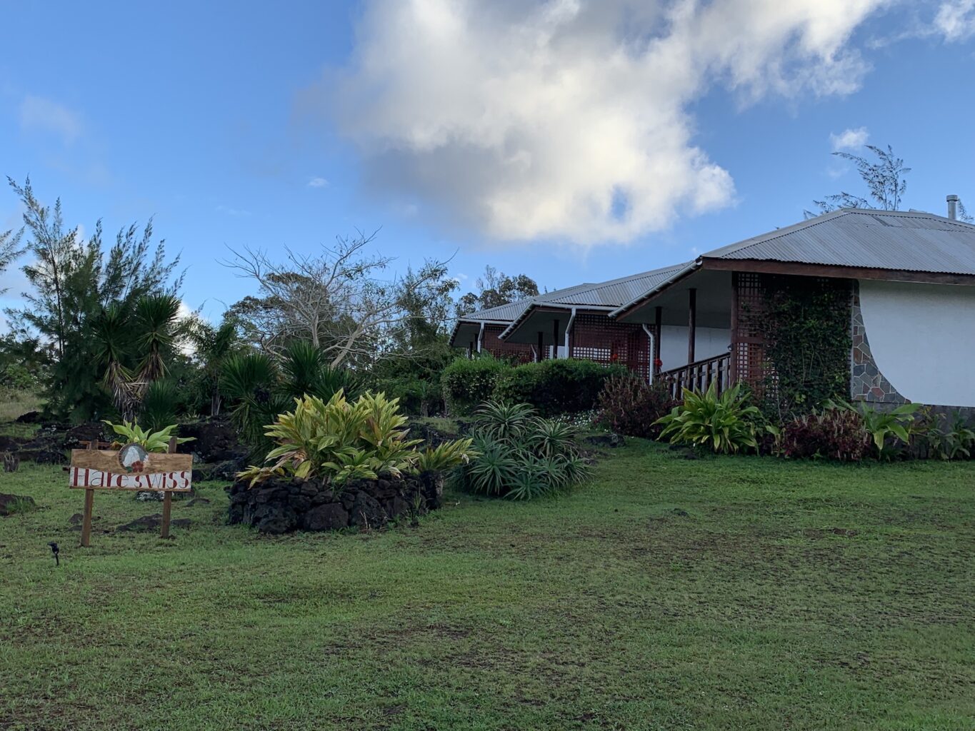 idyllic bungalow hotel hanga roa easter island chile