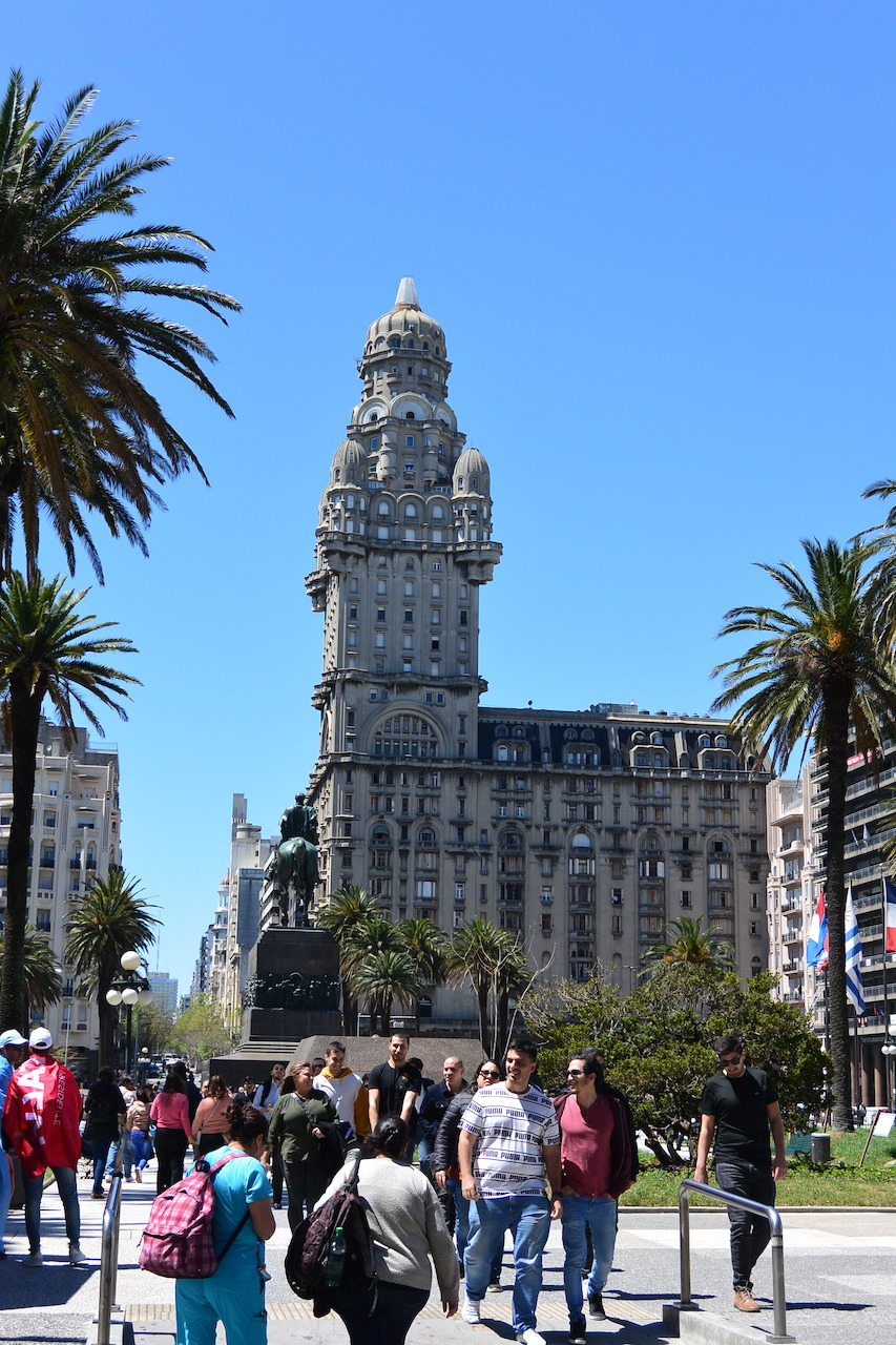 A Day Trip to Montevideo, Uruguay