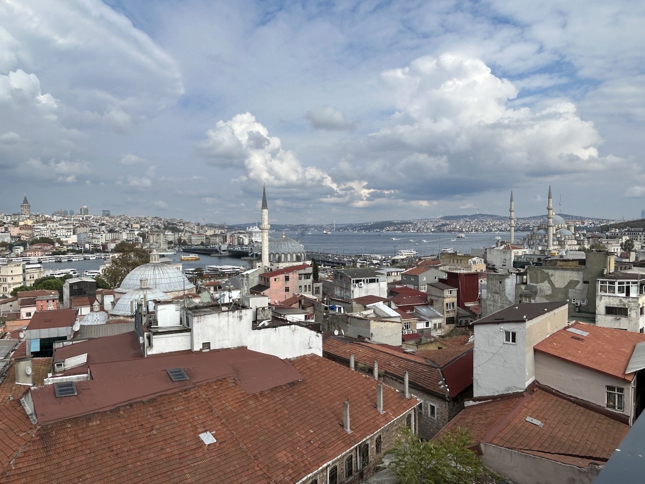 what are three sides istanbul sultanahmet galata anatolia